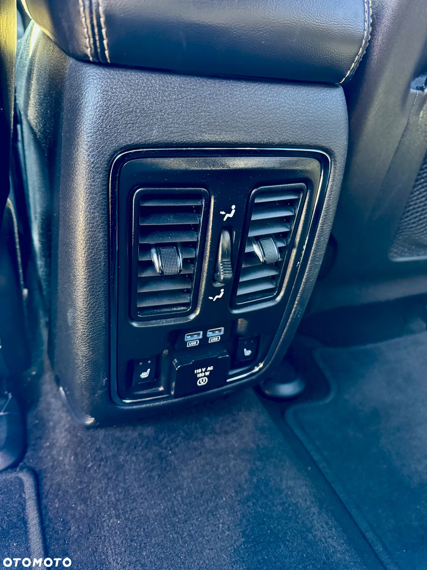 Jeep Grand Cherokee - 23