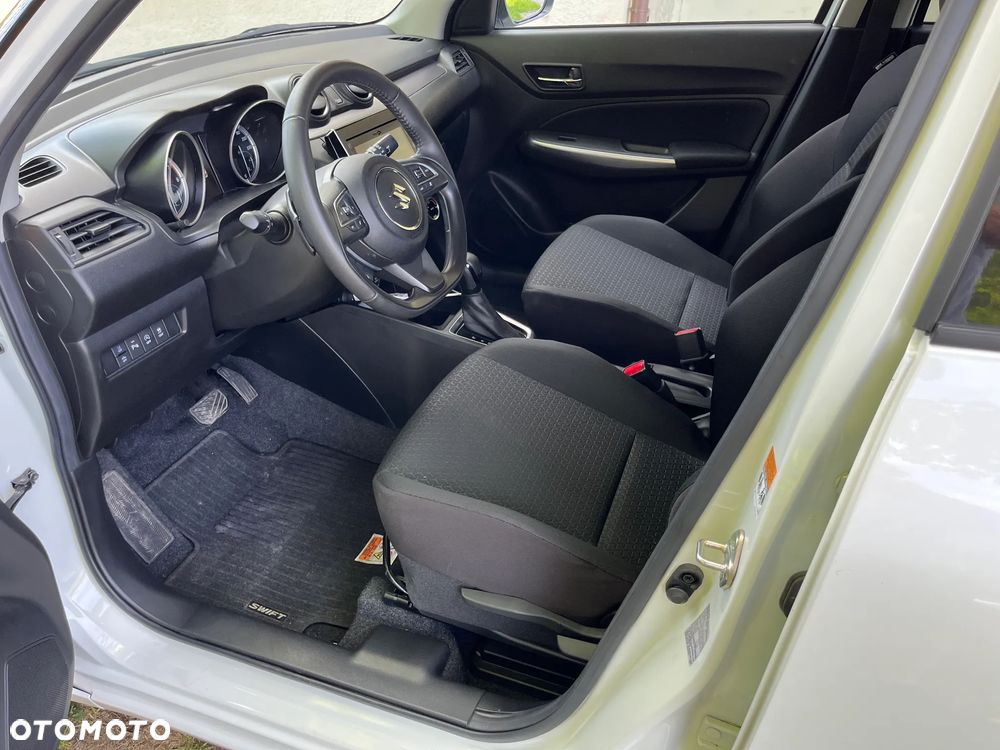 Suzuki Swift 1.2 Dualjet Hybrid CVT Comfort - 28