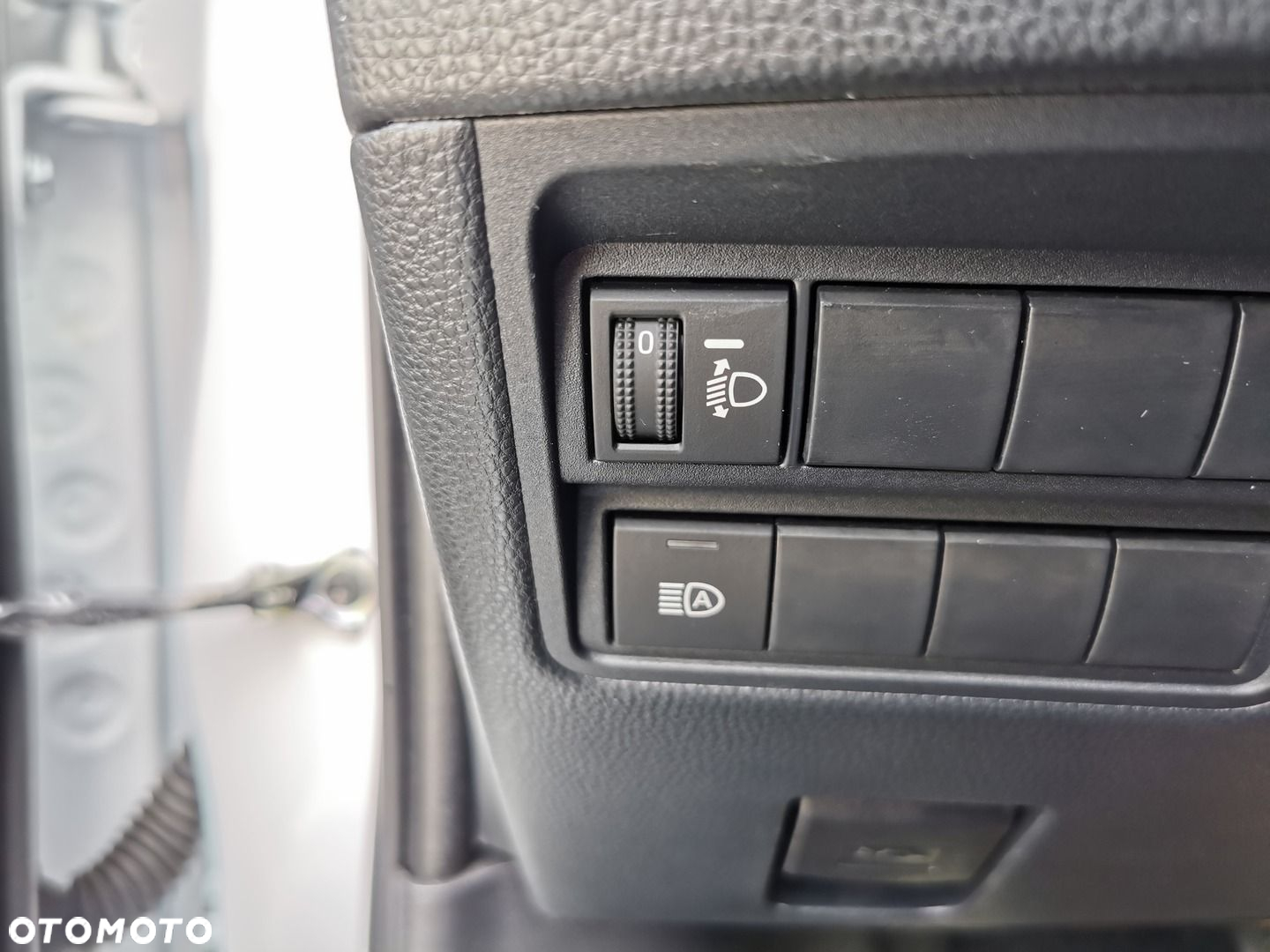 Toyota Yaris Hybrid 1.5 Comfort - 18