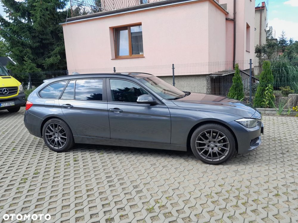 BMW Seria 3 320d - 2