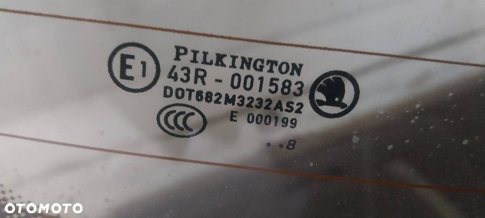 SZYBA TYŁ SKODA OCTAVIA III HB 5D LIFTBACK - 2