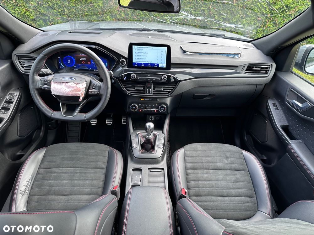 Ford Kuga - 8