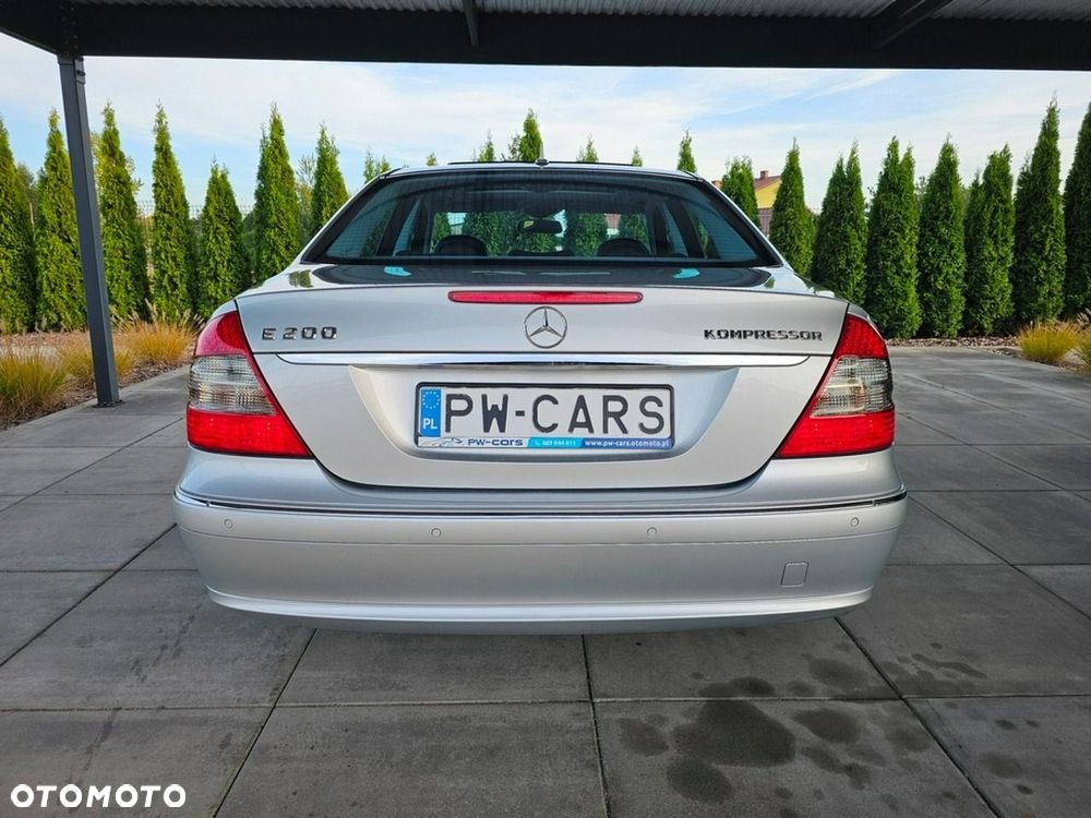 Mercedes-Benz E-Class 2007 photo 5