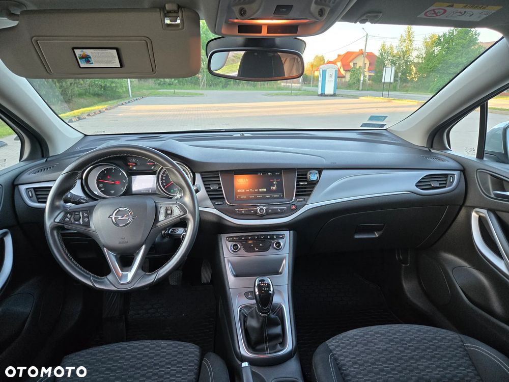 Opel Astra - 8