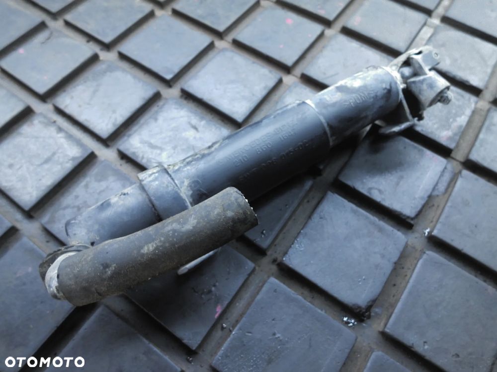 SPRYSKIWACZ XENON PRAWY MERCEDES W210 2108601647 - 1