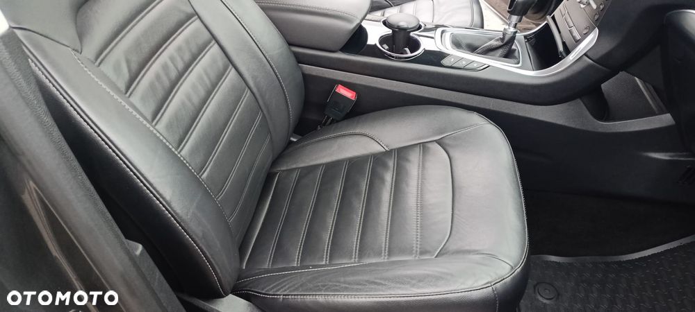 Ford Galaxy 2.0 TDCi Titanium - 34