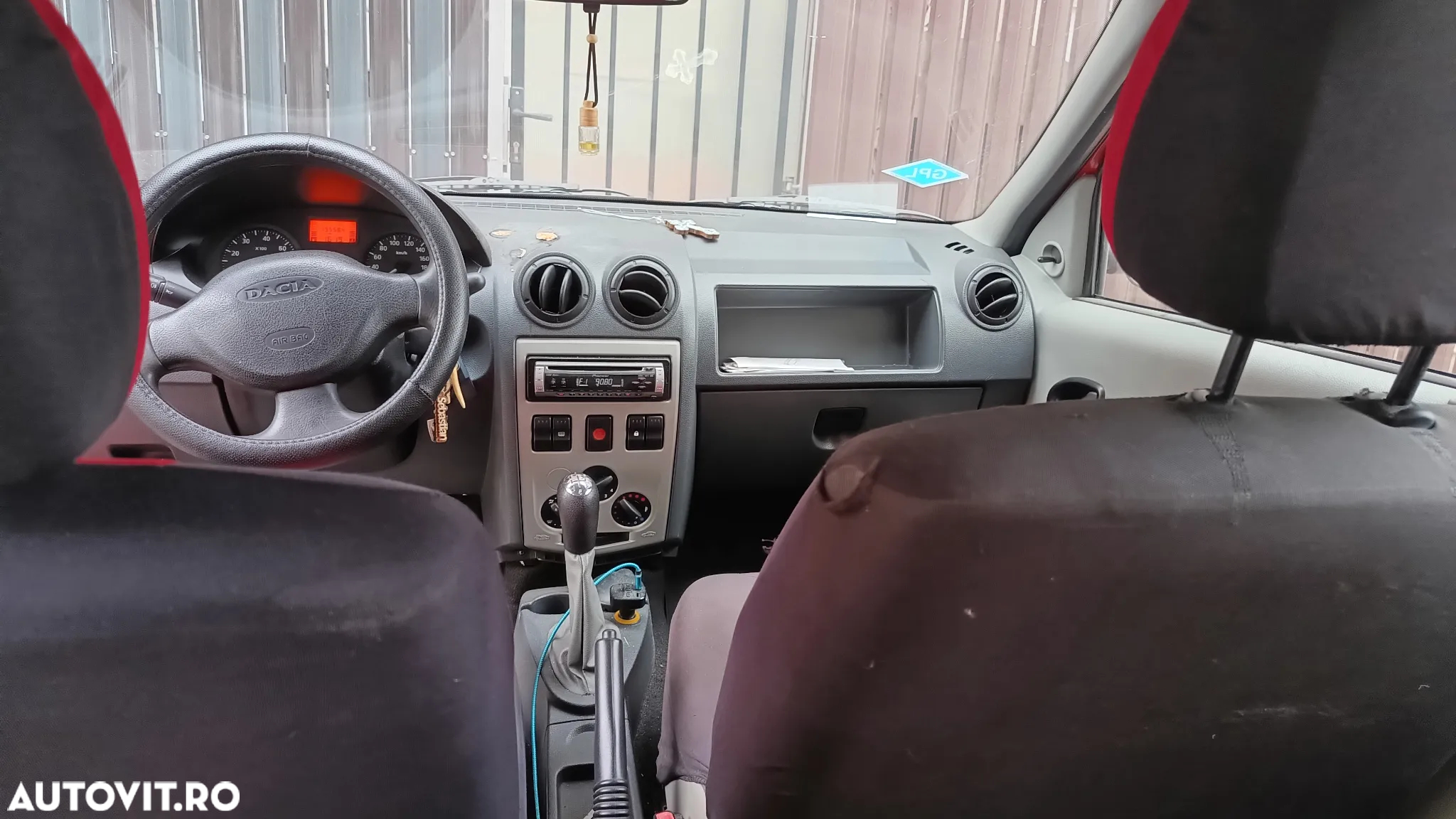 Dacia Logan 1.4 MPI Ambiance - 12