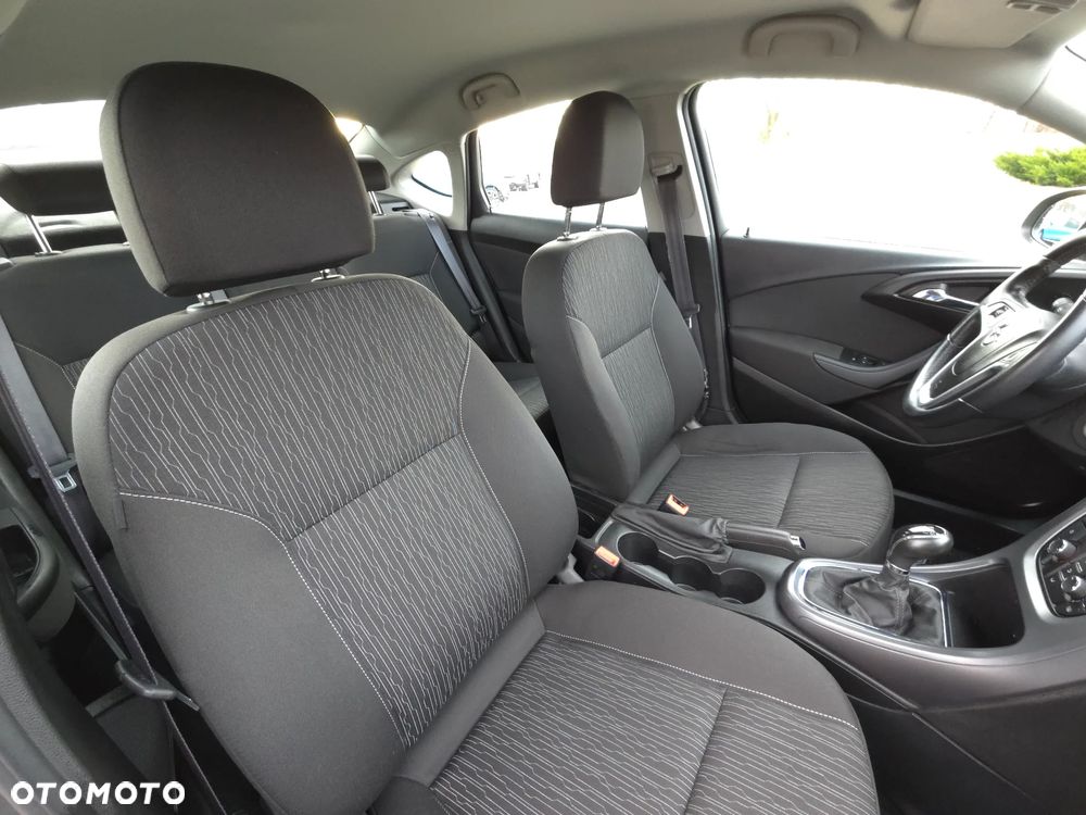 Opel Astra 1.6 Active EU6 - 17