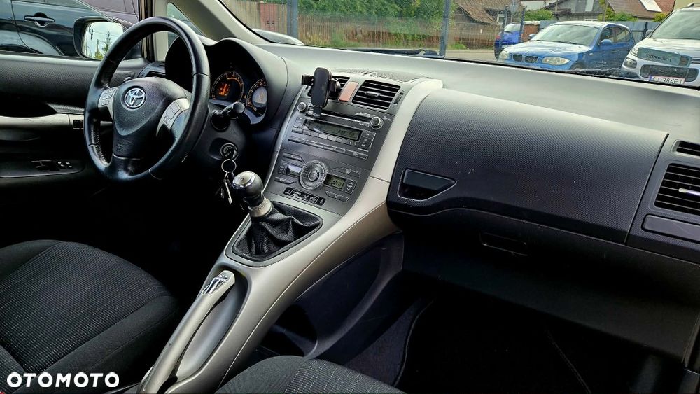 Toyota Auris - 5