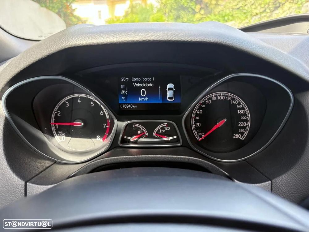 Ford Focus 2.0 EcoBoost ST c/ Pack Pele Desportiva - 43
