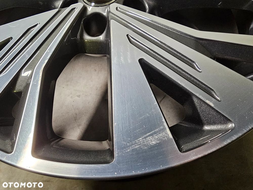 Felgi 19 AUDI Q4 E TRON 89A601025C 8x19 ET45 - 5