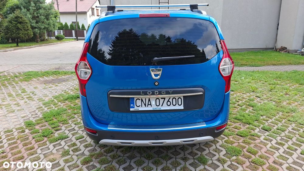 Dacia Lodgy 1.6 SCe Stepway S&S - 3