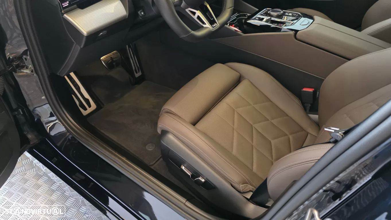 BMW 530 e Pack Desportivo M Pro - 37