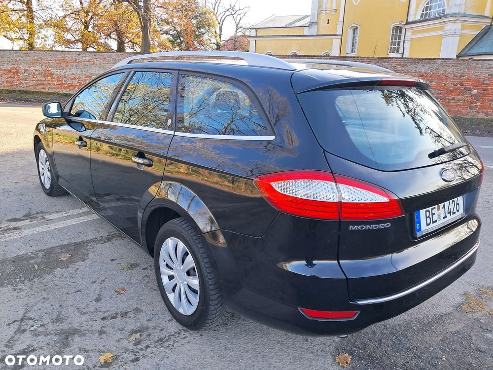 Ford Mondeo 2.0 Ghia - 5