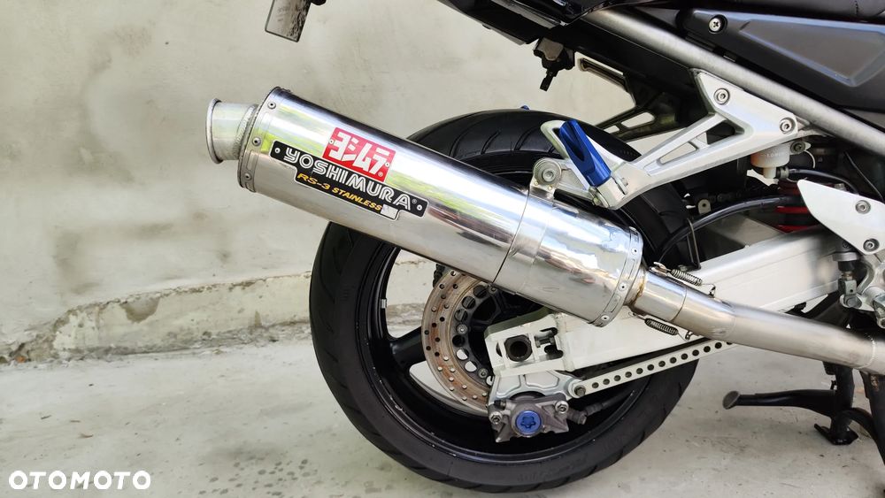 Yamaha FZS - 21