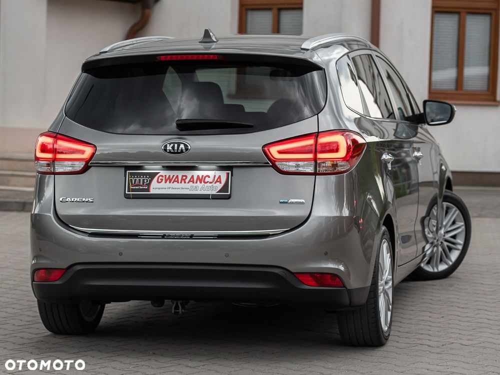 Kia Carens 1.7 CRDi 115 ISG UEFA EURO 2016 - 14