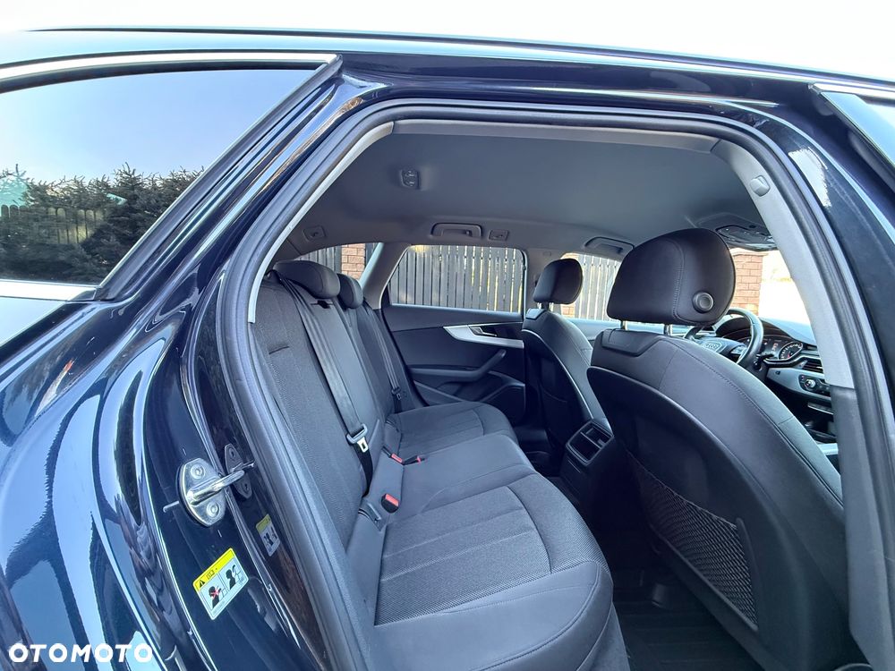 Audi A4 Avant 2.0 TDI S tronic quattro - 30