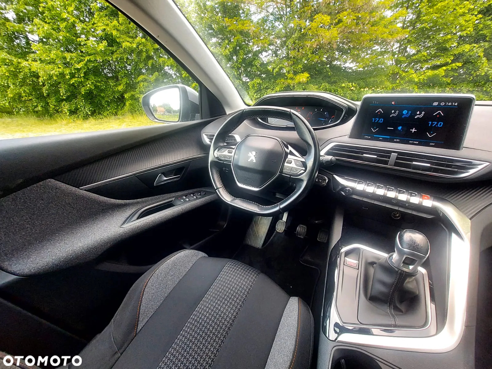 Peugeot 3008 1.6 BlueHDi Allure S&S - 10