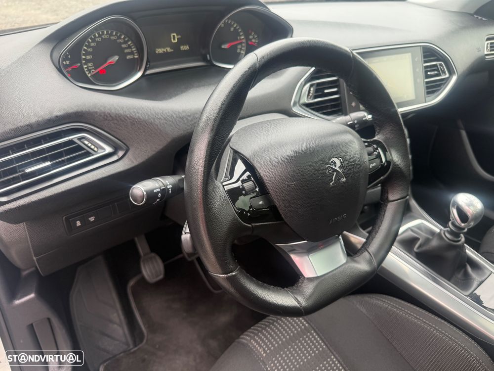 Peugeot 308 SW 1.6 BlueHDi Allure - 15