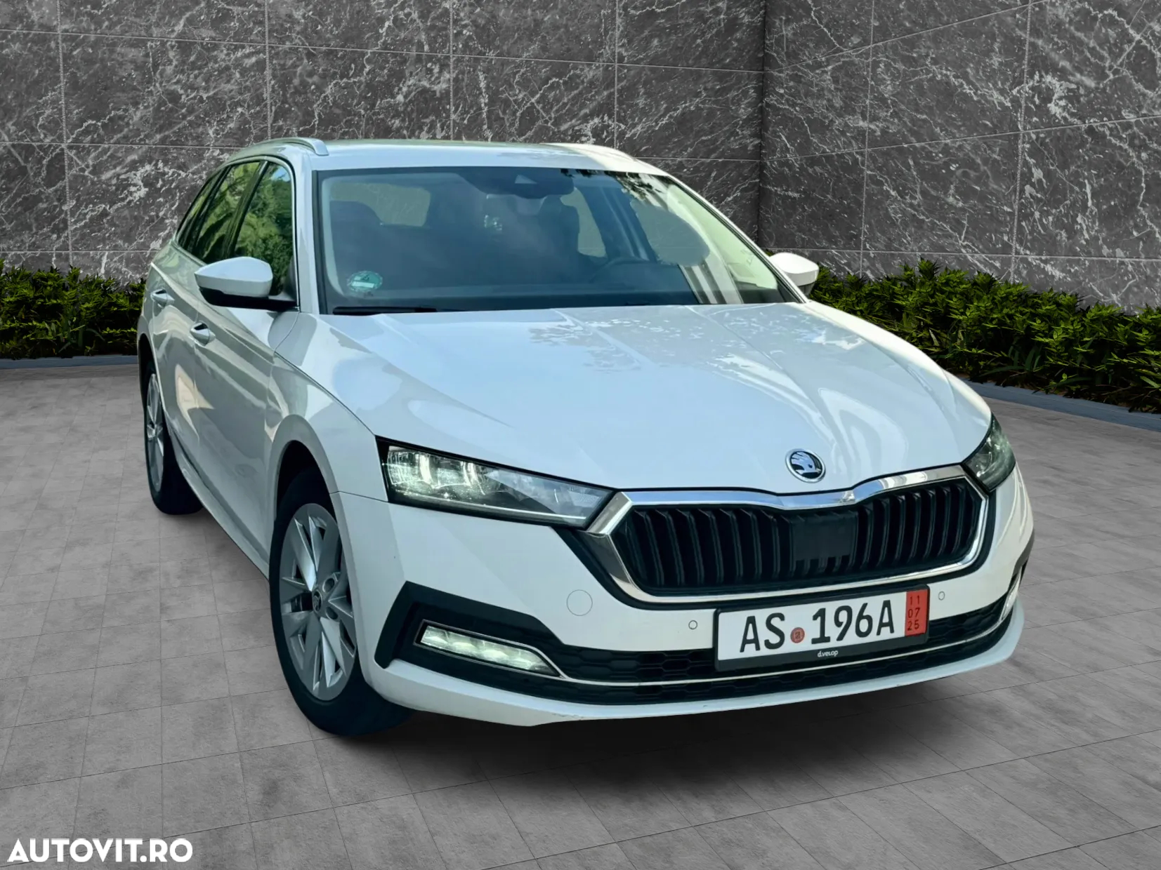 Skoda Octavia 2.0 TDI DSG Style - 22