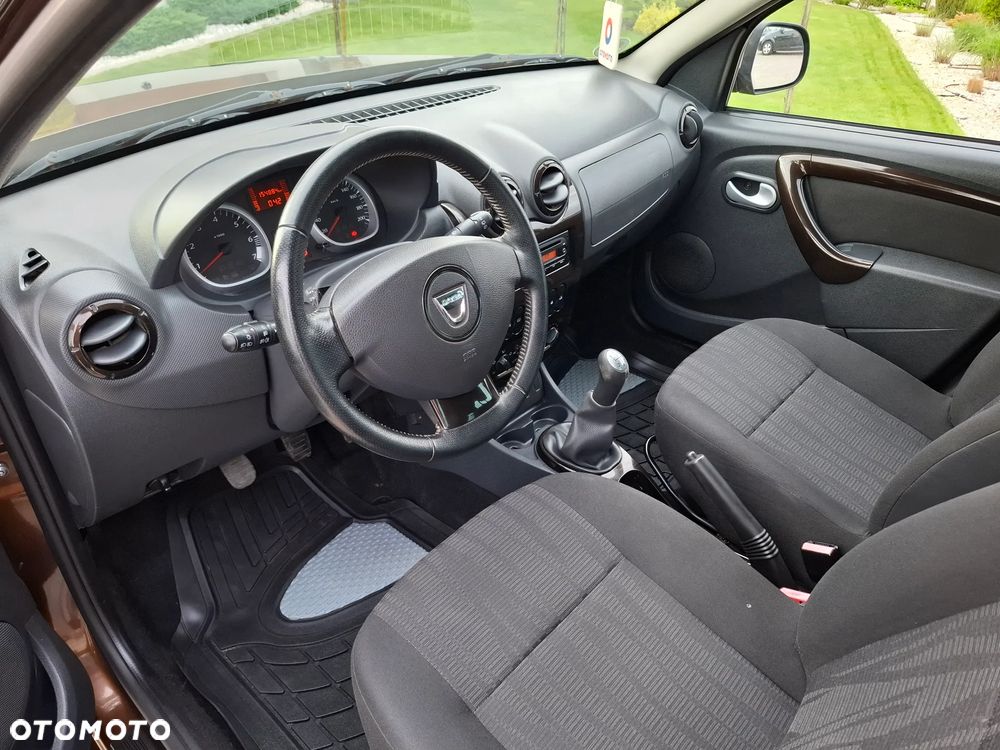 Dacia Duster 1.6 16V 105 4x2 Celebration - 35