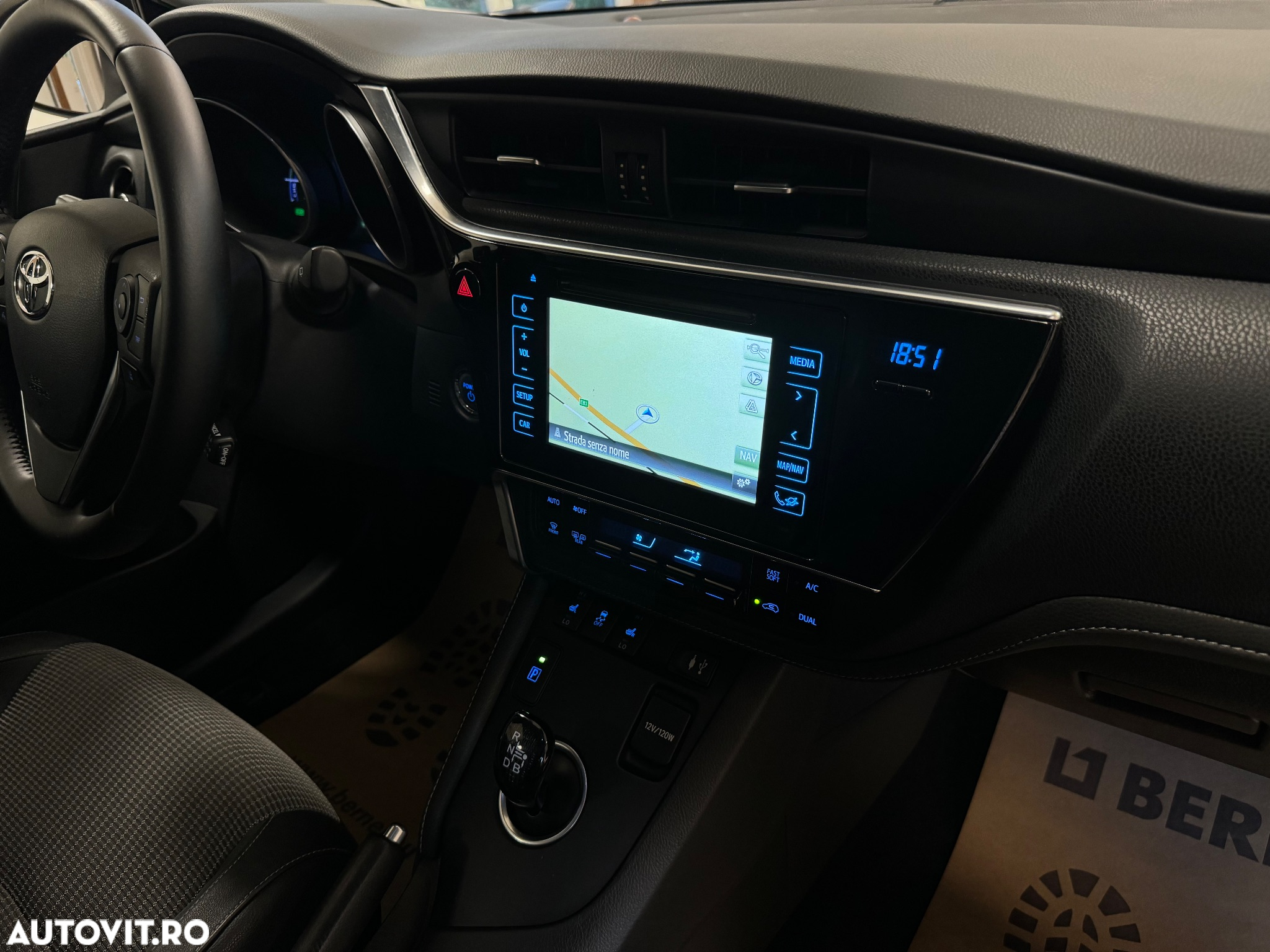 Toyota Auris 1.8 L VVT-i Hybrid Luna - 30