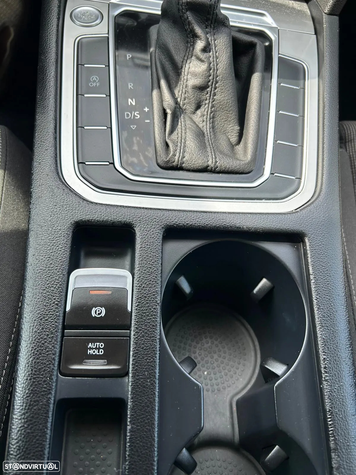 VW Passat 1.6 TDI Confortline DSG - 18