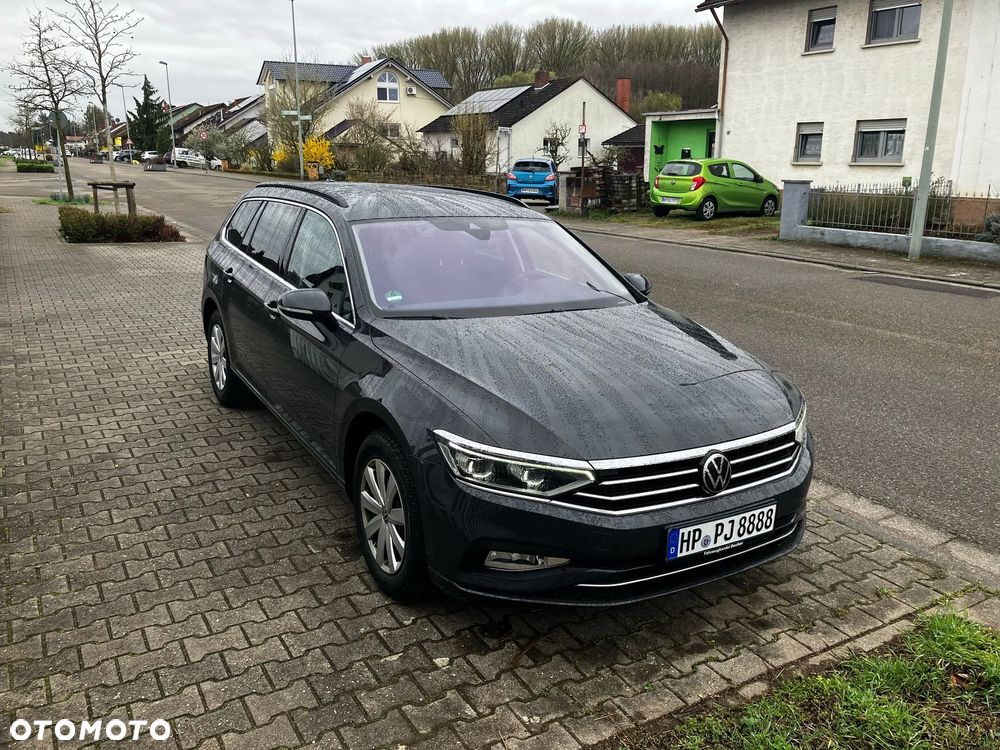 Volkswagen Passat - 3