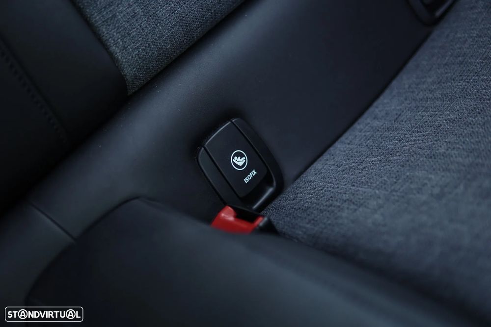 MINI 3 Portas Cooper D - 40