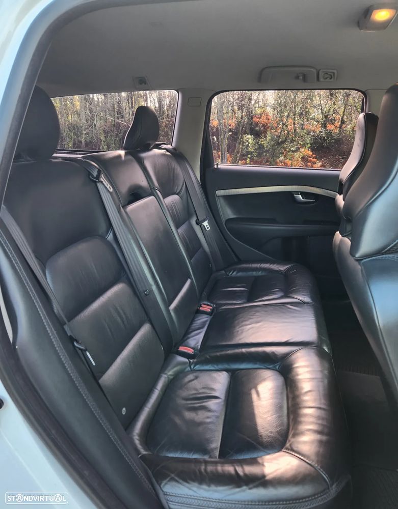 Volvo XC 70 2.4 D Summum Geartronic - 11