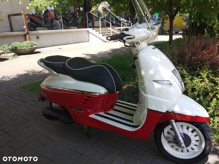 Peugeot Django - 5