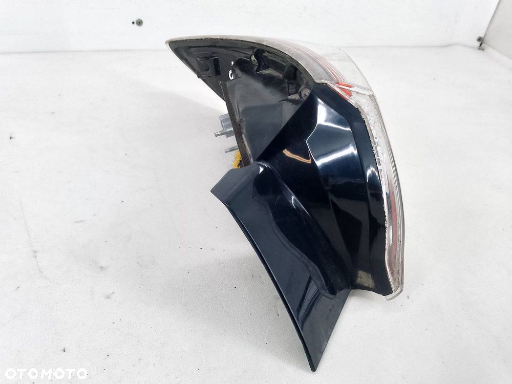 LAMPA TYLNA PRAWA MAZDA 3 II ( 09-13 ) BBN751150 HATCHBACK - 4