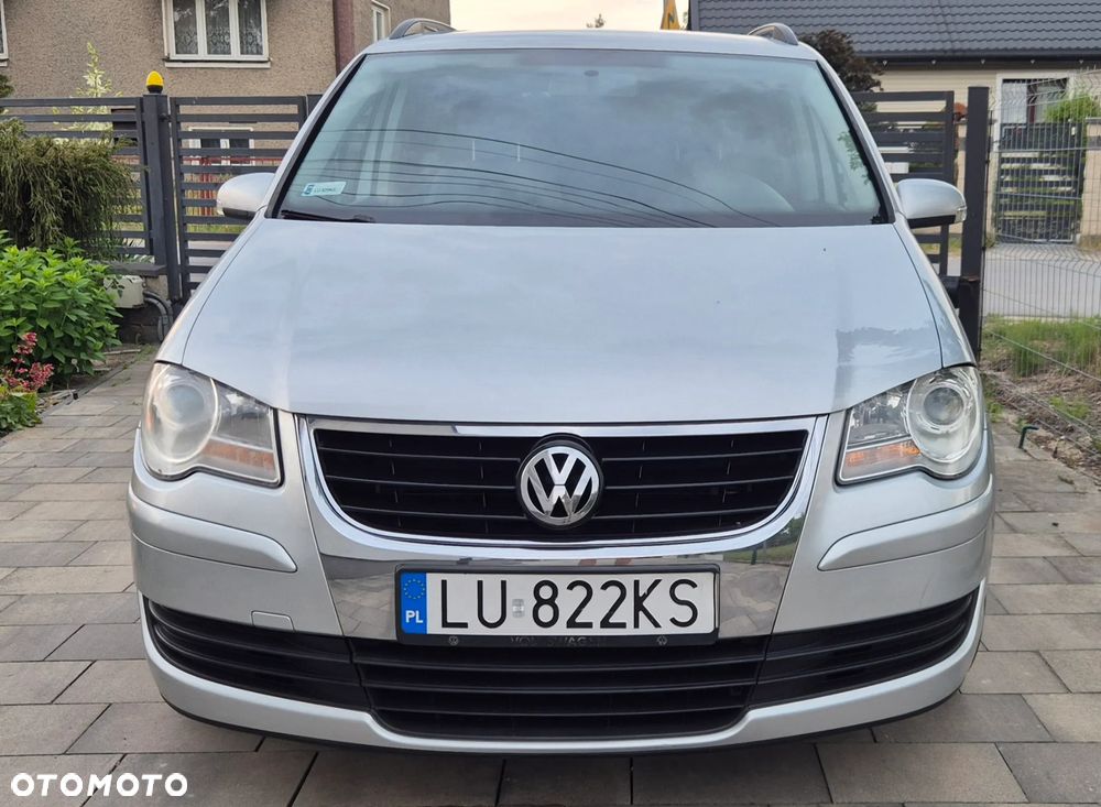 Volkswagen Touran 1.6 - 8