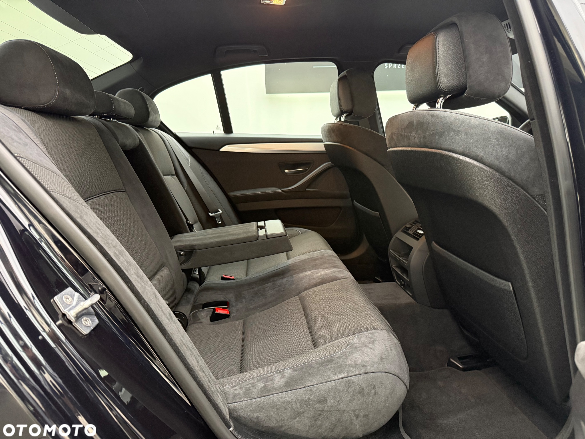 BMW Seria 5 520i Touring Luxury Line - 19