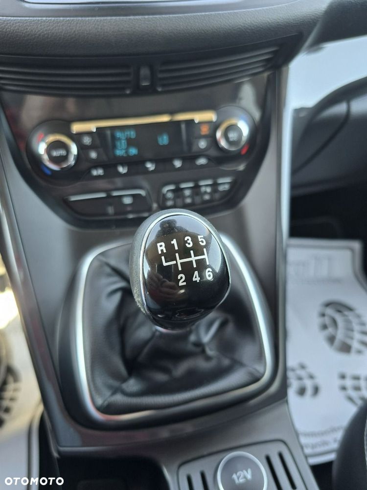 Ford Kuga - 29