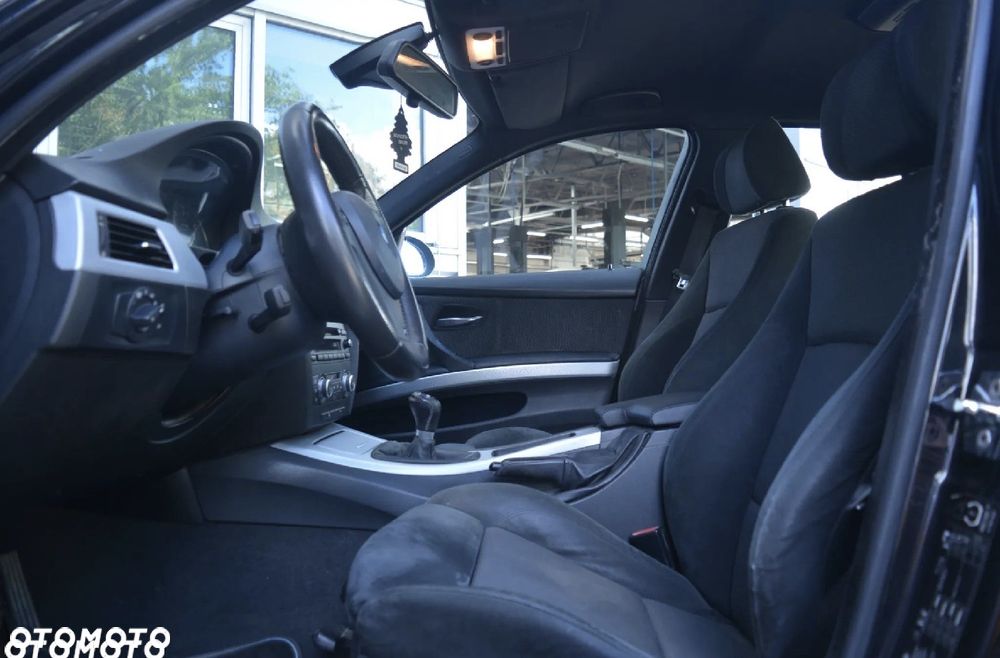 BMW Seria 3 320d - 9