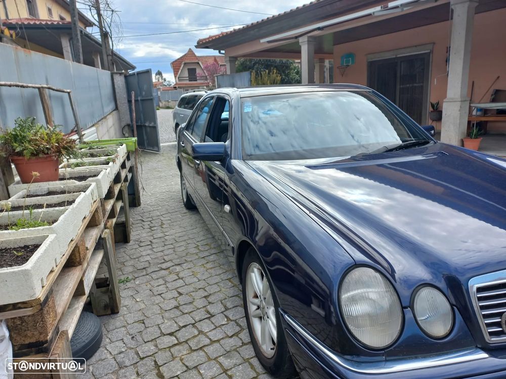 Mercedes-Benz E 290 TD Elegance - 4