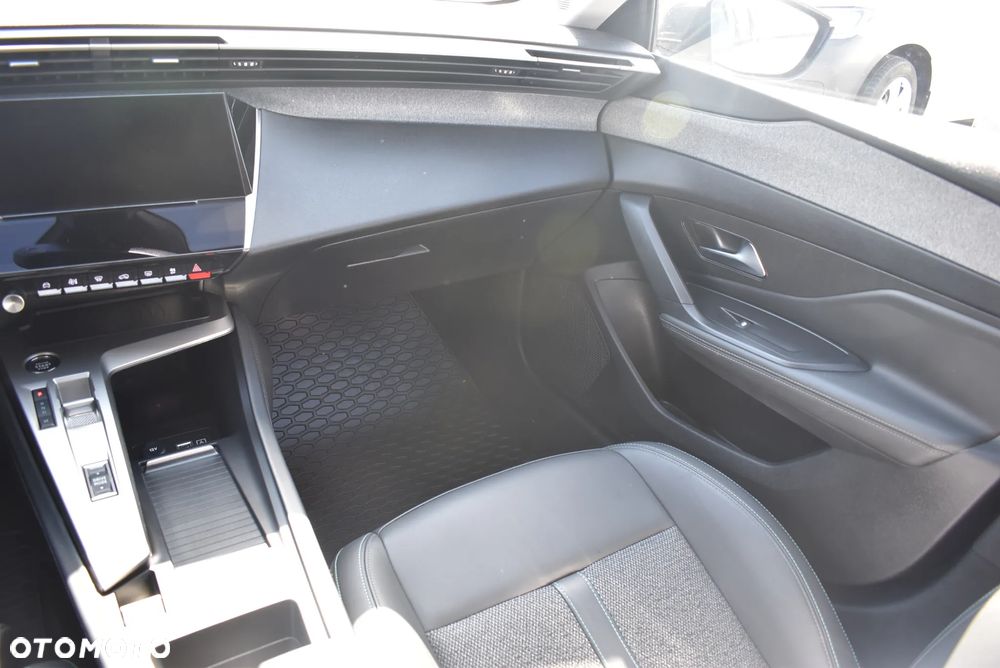 Peugeot 308 1.5 BlueHDi Allure S&S EAT8 - 20