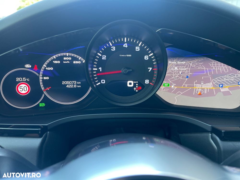 Porsche Cayenne Tiptronic S Platinum Edition - 27
