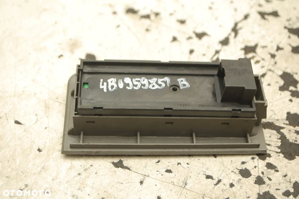 PRZEŁĄCZNIK SZYB PANEL LEWY PRZÓD KIEROWCY 4B0959851B AUDI A6 C5 - 2