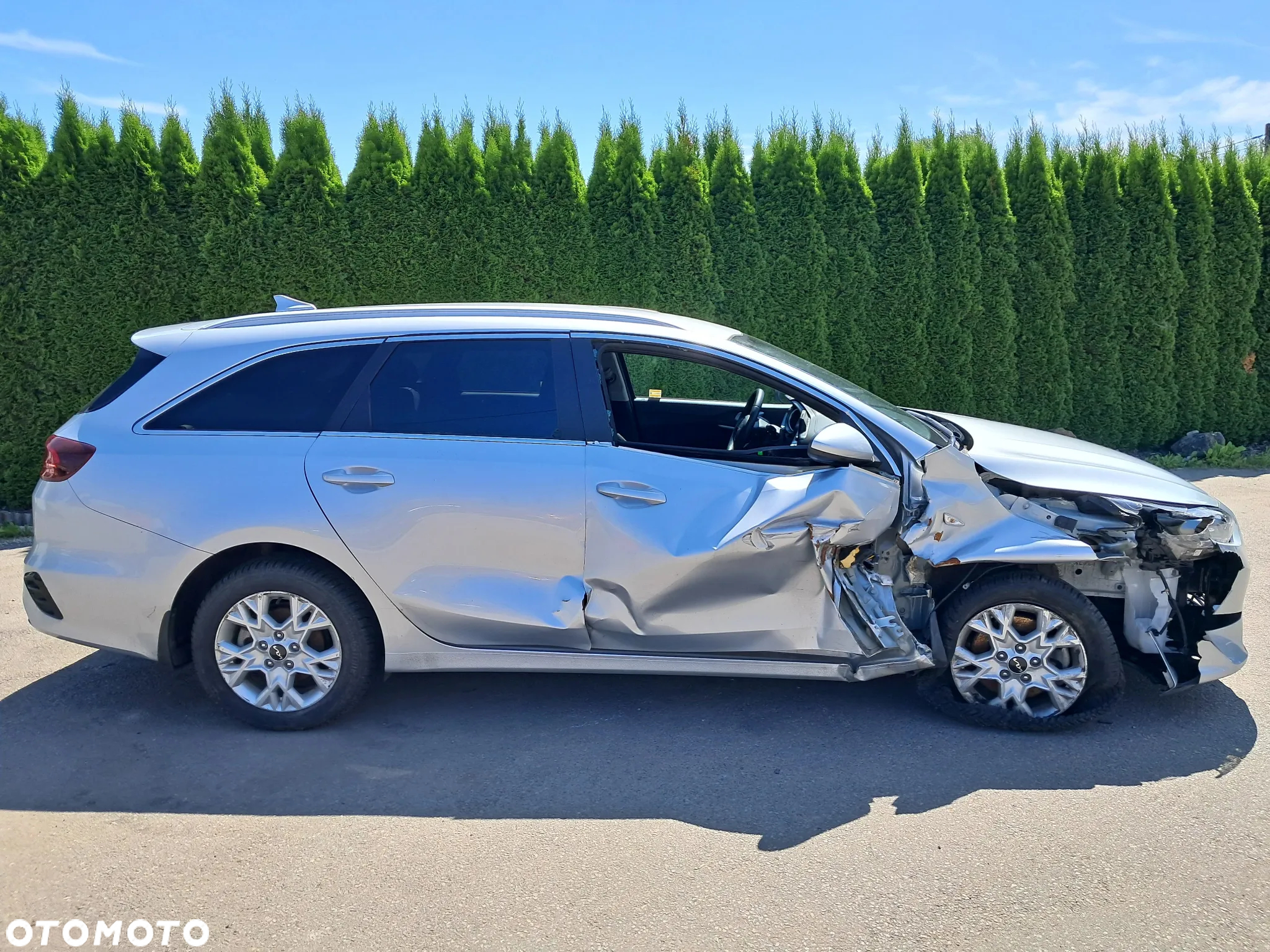 Kia Ceed - 16