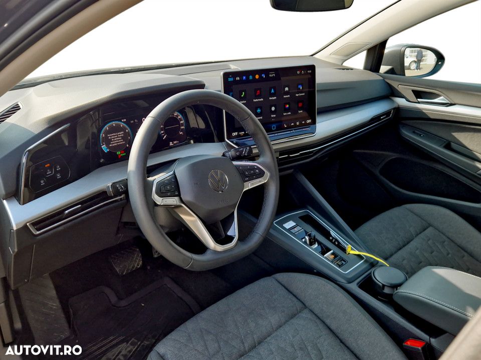 Volkswagen Golf 1.5 eTSI DSG MHEV Advanced - 15