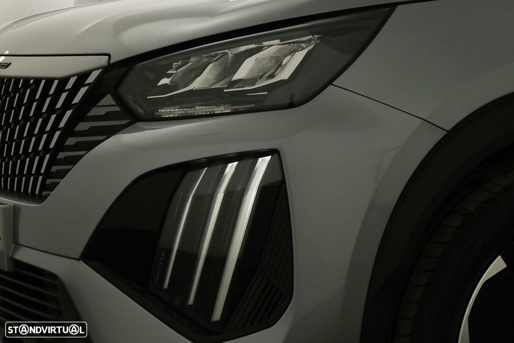 Peugeot 2008 1.2 PureTech Allure - 5