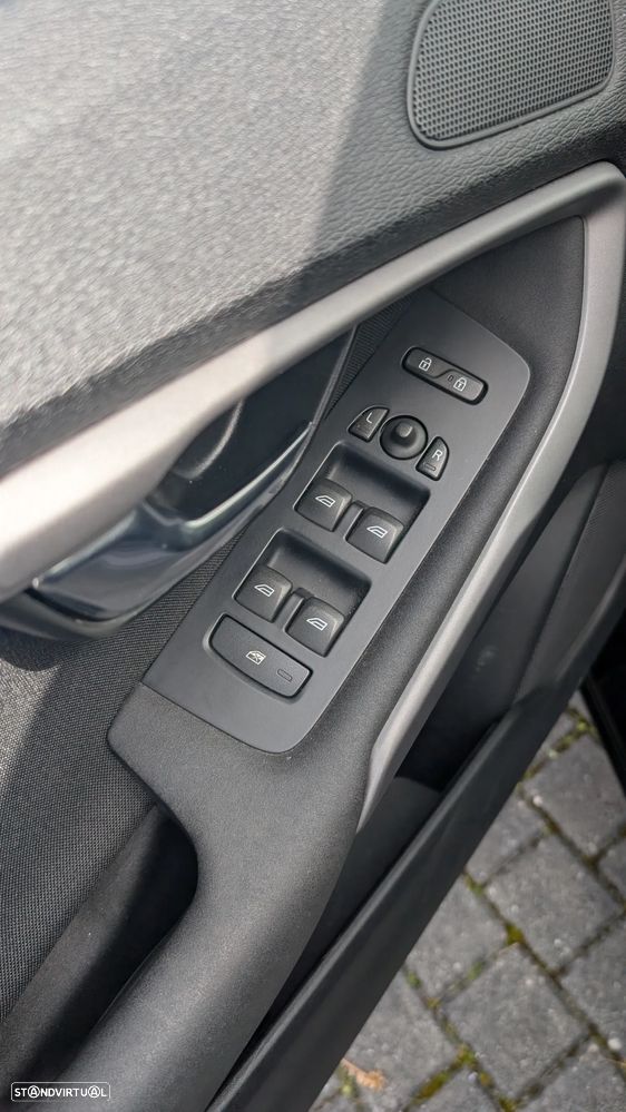 Volvo V40 2.0 D2 Momentum - 15