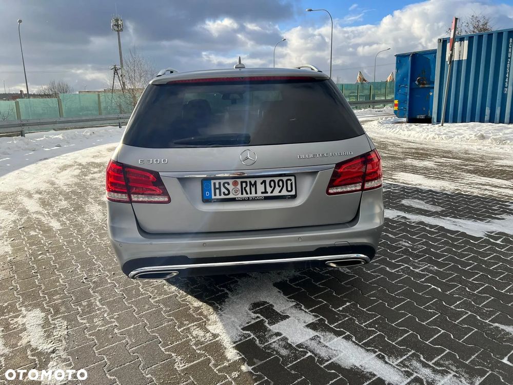 Mercedes-Benz Klasa E 300 BlueTec Hybrid - 7