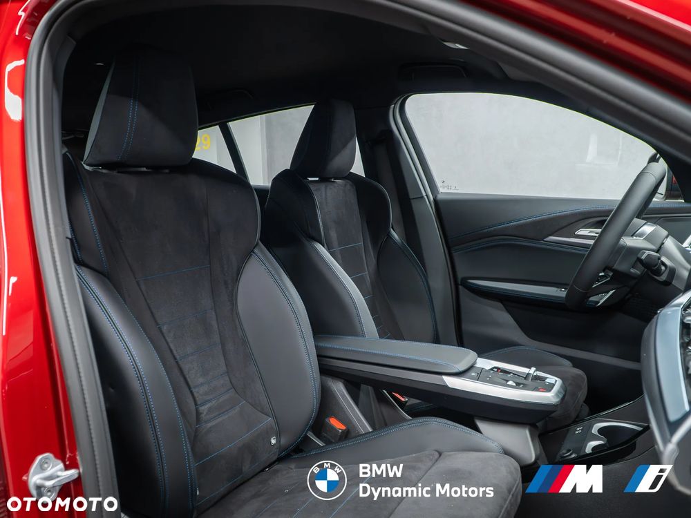 BMW iX2 eDrive20 - 23