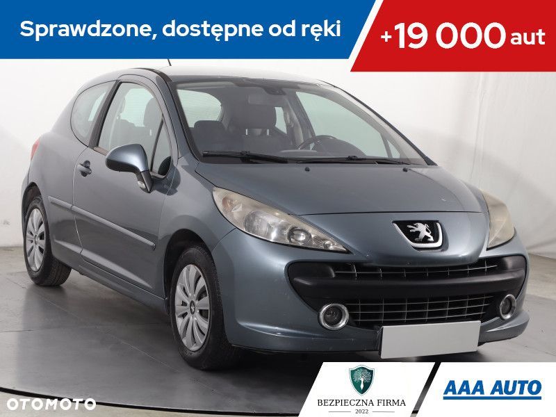 Peugeot 207 - 1