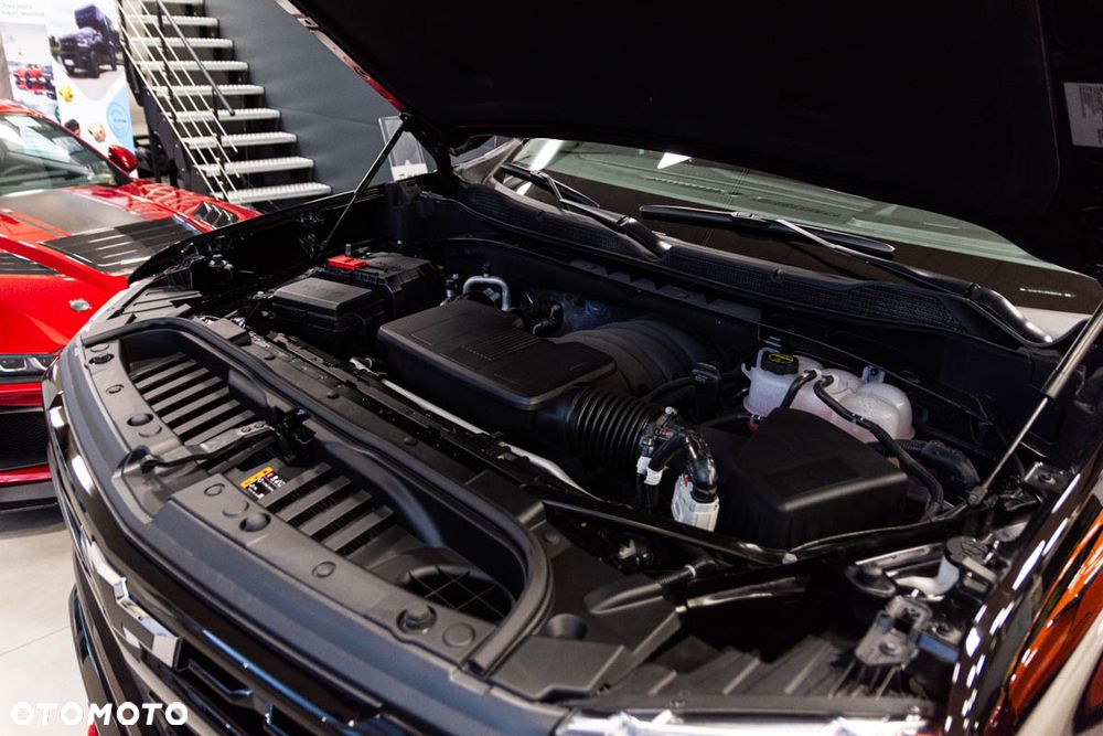 Chevrolet Silverado - 25