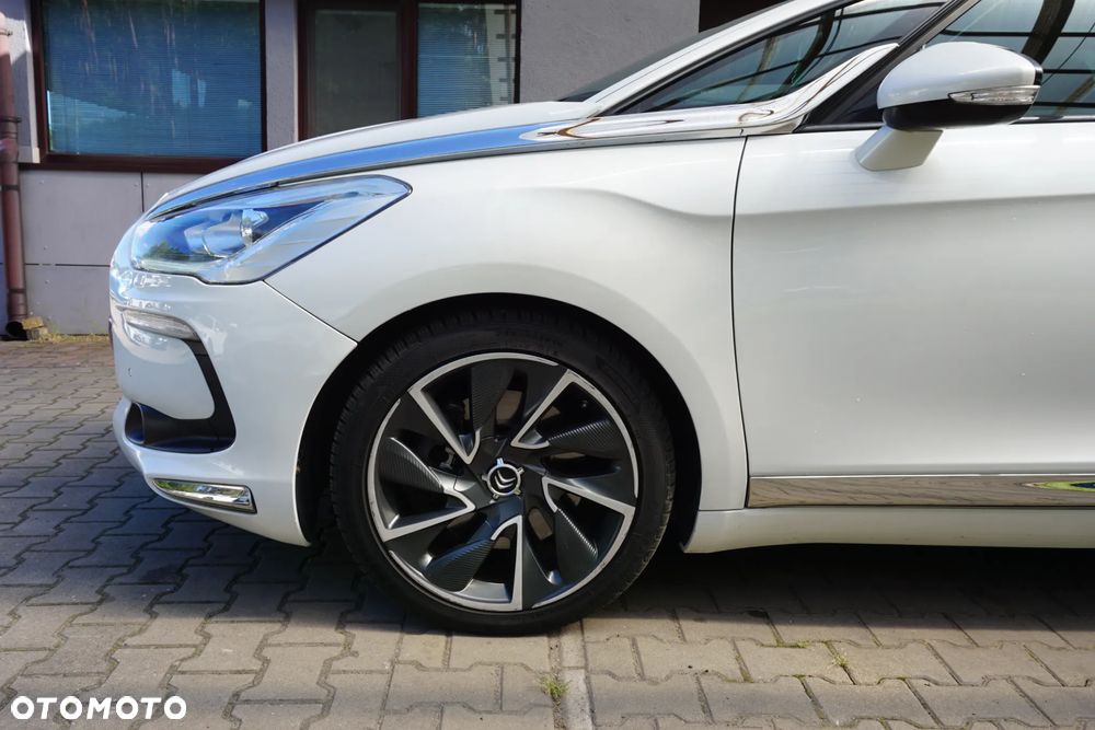Citroën DS5 2.0 BlueHDi SportChic EAT6 - 7