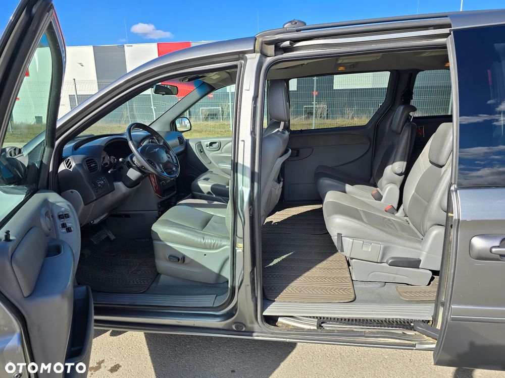 Chrysler Grand Voyager 2.8 CRD LX S&G - 9